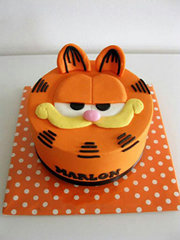 Garfield Polka Dot Cake