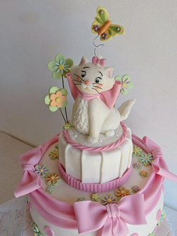 Atristrocats Floral Cake