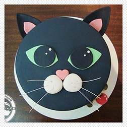 Emerald Eyes Cat Cake