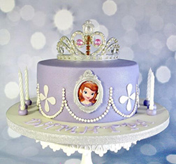 Sophia the First Regal Round Cake