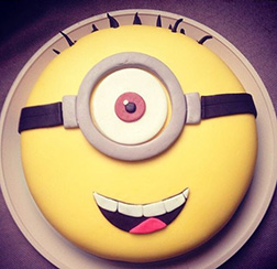 Happy Minion Face Cake