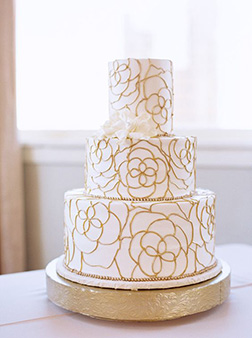 Gold Swirl Wedding Cake