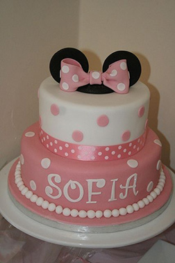 Polka Dots with Pearls Minnie Mouse Cake