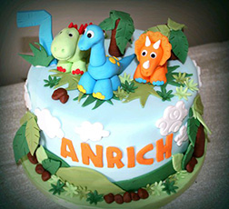 Pet Dinosaurs Cake