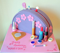 Vanity Case Cake 3