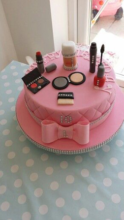 Chanel Makeup Cake 2