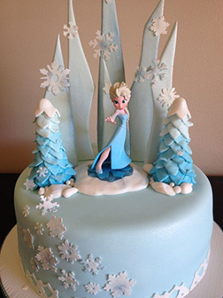 Snow Queen Elsa Cake 1