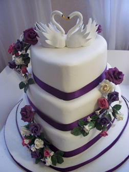 Kissing Swans Love Cake