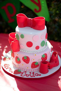 Berry Bows Stawberry Shortcake Cake