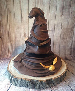 Sorting Hat & Snitch Cake