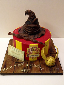 Gryffindor Themed Cake 1