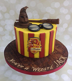 Gryffindor Themed Cake 2