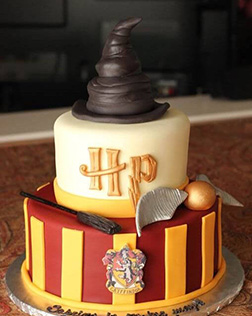 Gryffindor Themed Cake 3