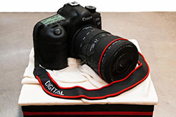 Canon Enthusiast Cake