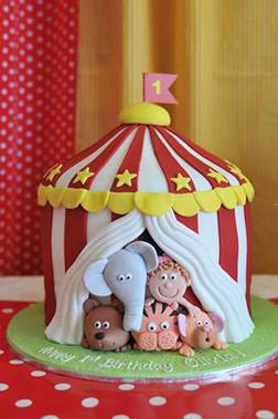 Circus Friends Cake