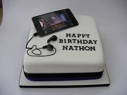 iPhone Music Buff Cake