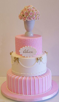 Plush & Pink Centrepiece Cake