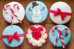Frosty Christmas Half Dozen (6) Cupcakes