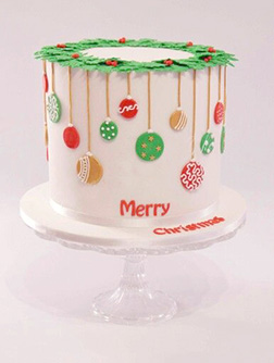 Wreath and Baubles Christmas Cake