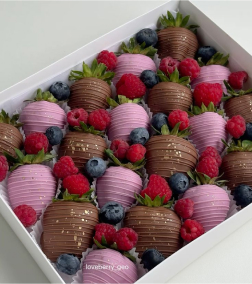 Berry Dipped Garden Bliss