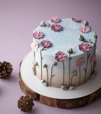 Charming Flower Cake