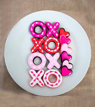 Enchanting XOXO Cookies