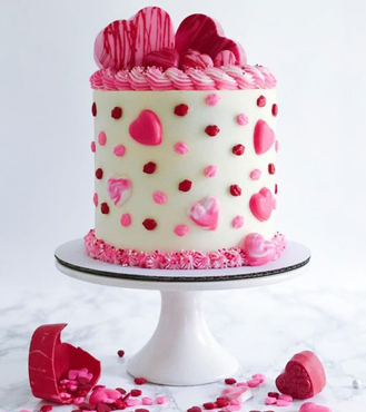 Exquisite Valentine's Day Cake