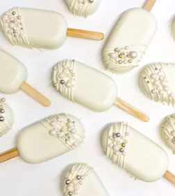 Golden Touch Cake Pops