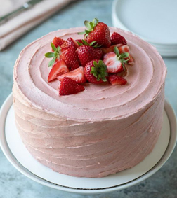 Graceful Strawberry Cake
