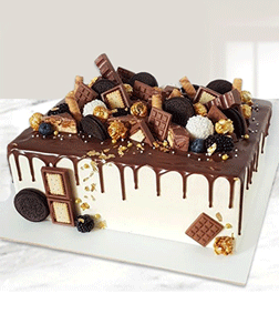 Grand Birthday Chocolate Cake