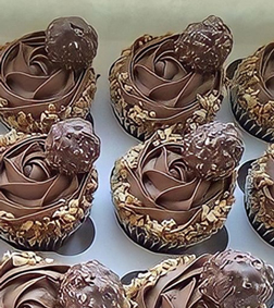 Hazelnutty Ferrero Rocher Cupcakes