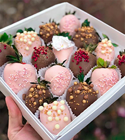 Luxurious Love Dipped Strawberries