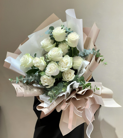 Neutral Charm Bouquet