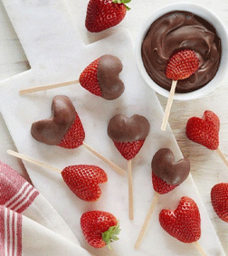 Dipped Heart Strawberry Lollipops