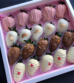 Stylish Dipped Berry Delights