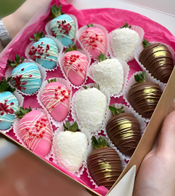 Tempting Choco-Dipped Strawberries