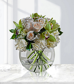 Timelessly Stylish Floral Centerpiece