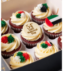 UAE Unity Glow Cupcakes