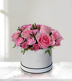 Dainty Pink Rose Garden Hatbox