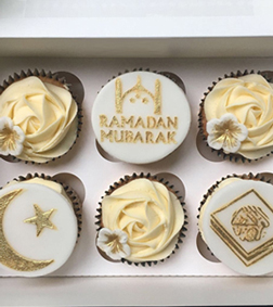 Gold Swirl Ramadan Cupcakes