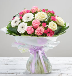 Majestic Hand Tied Bouquet, Abu Dhabi Online Shopping